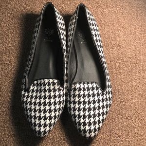Black and White Houndstooth Flats